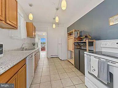 Photo - 540 W High St