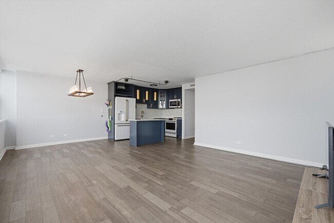 Photo - 6301 N Sheridan Rd Unit 14G