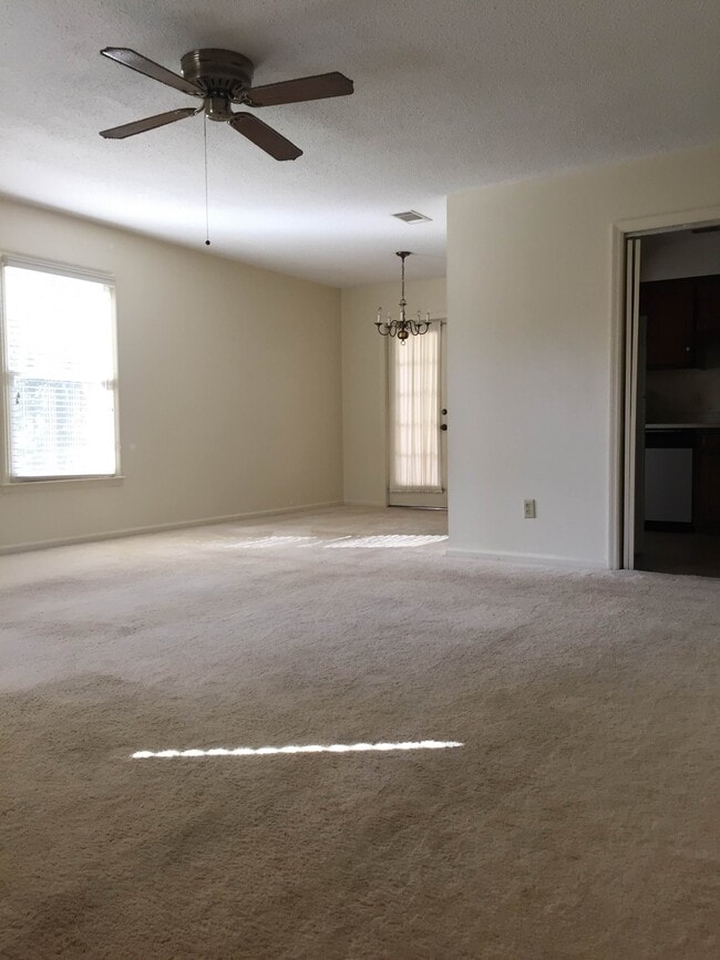 Photo - 47 Somerset Townhouse