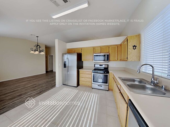 Photo - 2043 Babylon Mill St