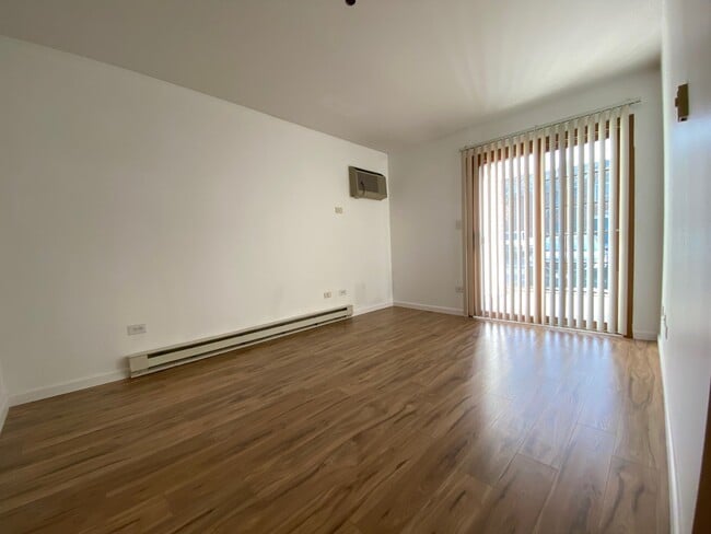 Photo - 1372 Cunat Ct Unit 1B