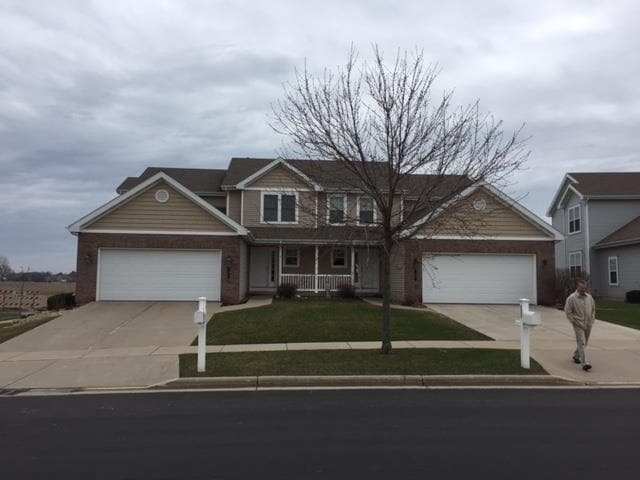 Building Photo - 641 Bear Claw Way