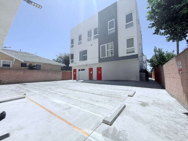 Building Photo - 1258 Leighton Ave Unit B