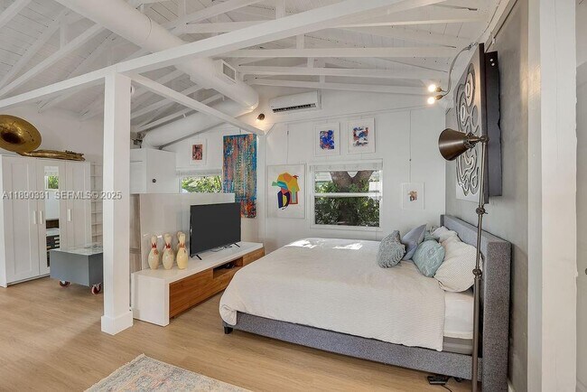 Photo - 122 Florida Ave