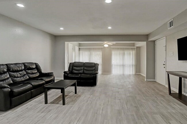 Photo - 12633 Memorial Dr