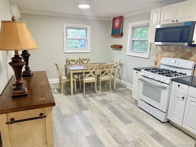 Photo - 66 Seaman Neck Rd