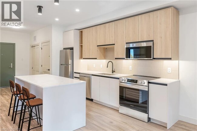 Photo - 4390 Hillview Dr Unité 405