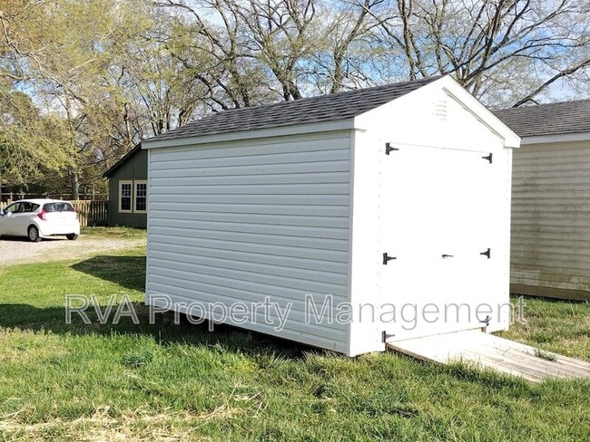 Photo - 6105 Varina Point Ln