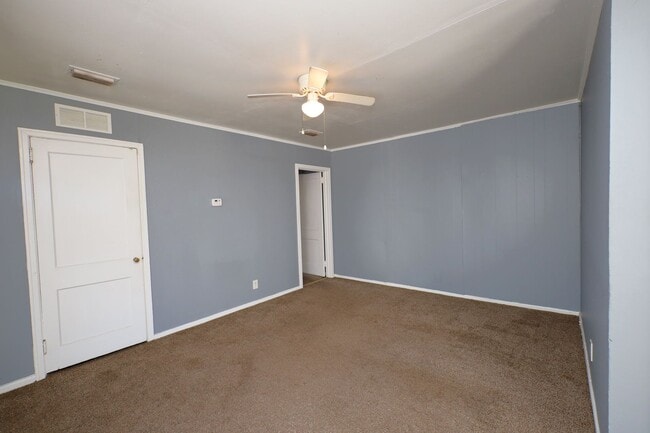 Photo - 1716 Charlton St