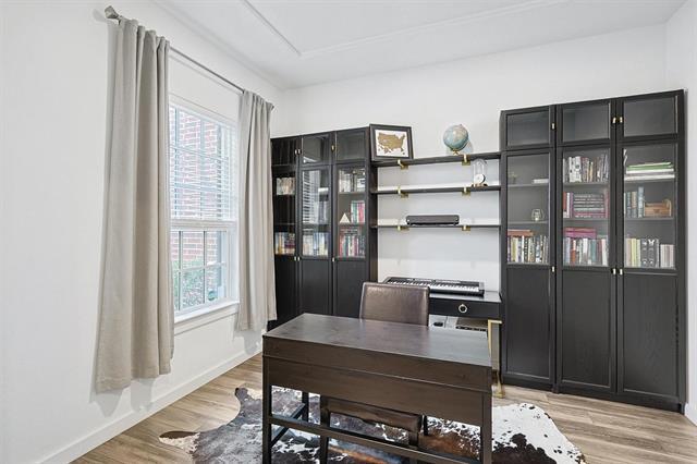 Photo - 1008 Redbrick Ln