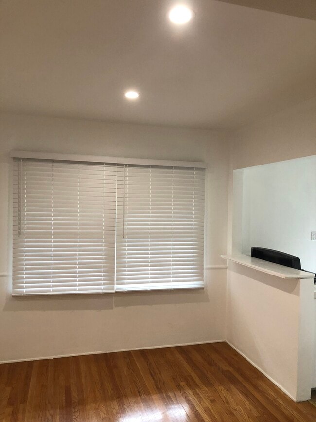 Photo - 4319 Cahuenga Blvd Unit 4319