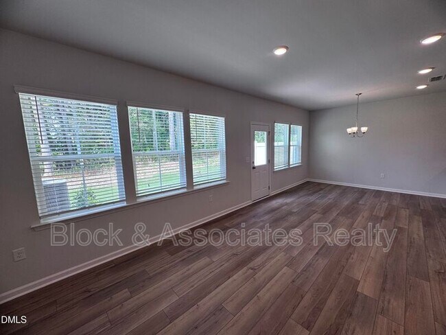 Photo - 205 Broomside Ave