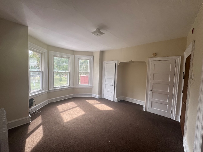 Photo - 5123 Pine St Unidad 5123 Pine Street Apt 2F