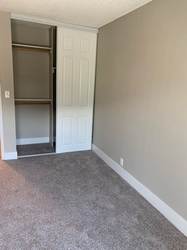 Willow Park Apartments