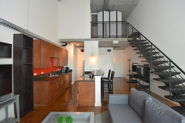 Photo - 2000 Bagby St Unit 13439
