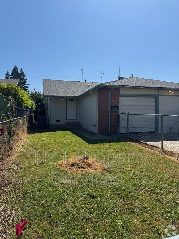 Building Photo - 3705 Moonbeam Dr Rental