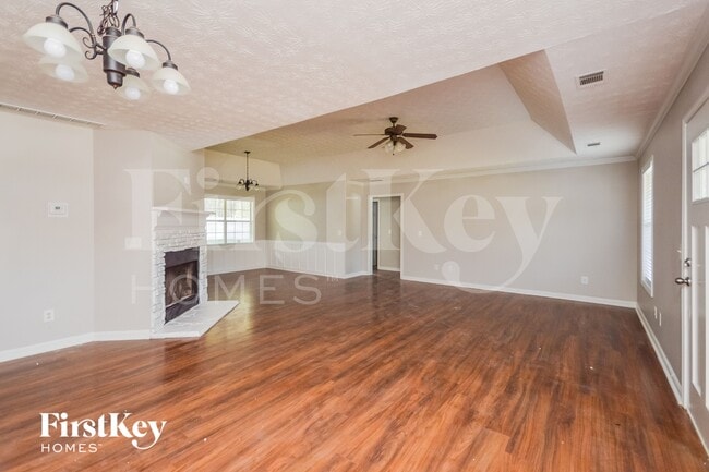 Photo - 145 Vinny's Way