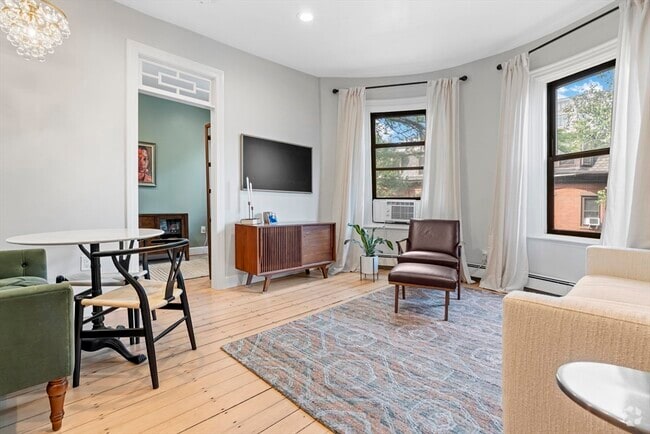 Building Photo - 81 E Brookline St Unit 3 Rental