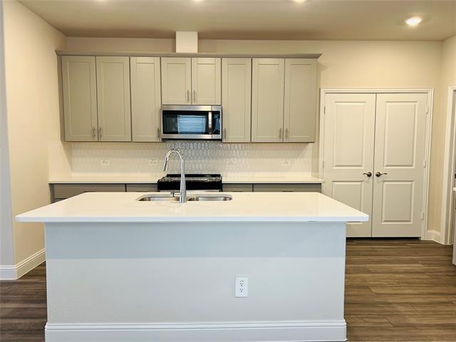 Photo - 3208 Sedge Grass Dr