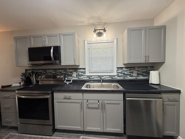 Photo - 108 Quincy St