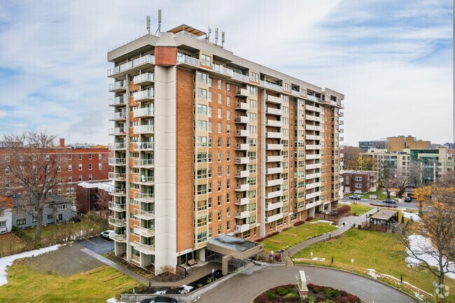 Photo - Le Sans Soucy