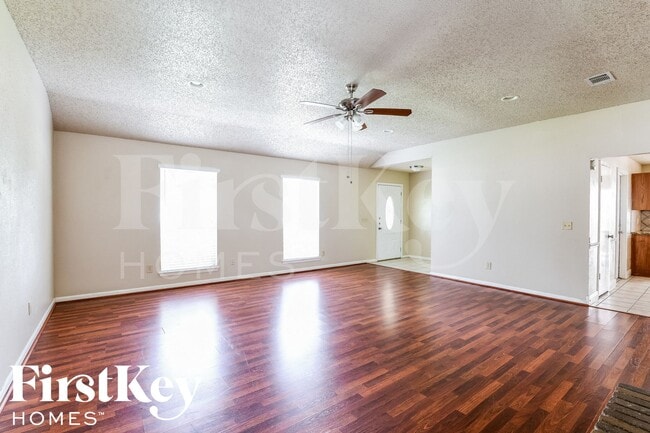 Photo - 21407 Highland Knolls Dr