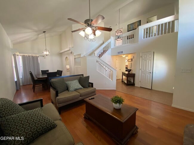 Photo - 812 Merriman Dr