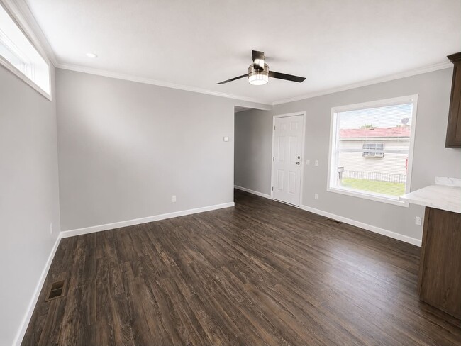 Photo - 3610 Pinoak St