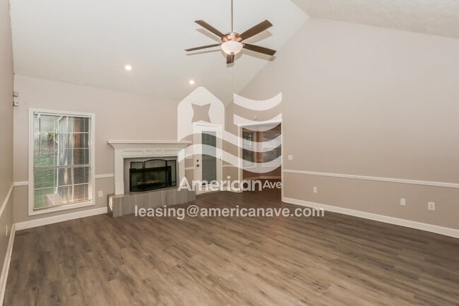 Photo - 111 Formosa Dr