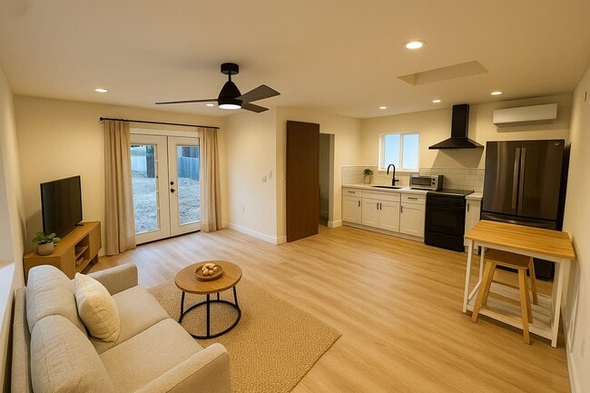 Building Photo - 3046 Miguel St Unit Detached Studio Apartment