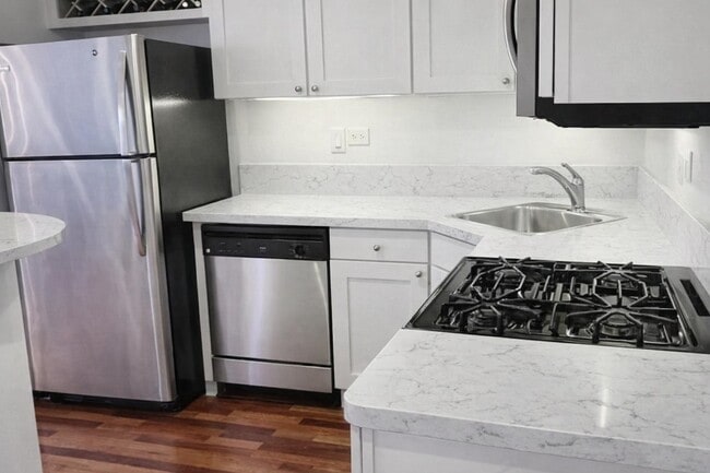 Photo - 700 1st St Unidad 11v