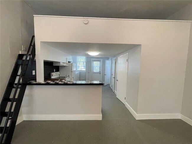 Photo - 2305 W Texas Ave Unit 5