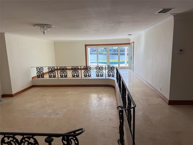 Photo - 5251 NE 29th Ave