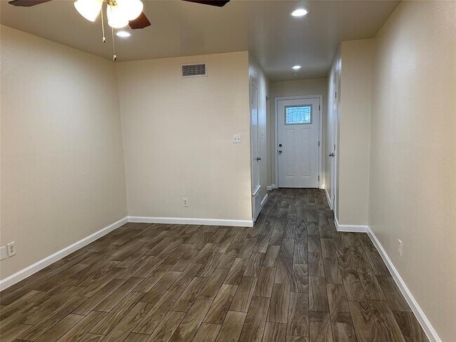 407 Vista W Ct Unidad B