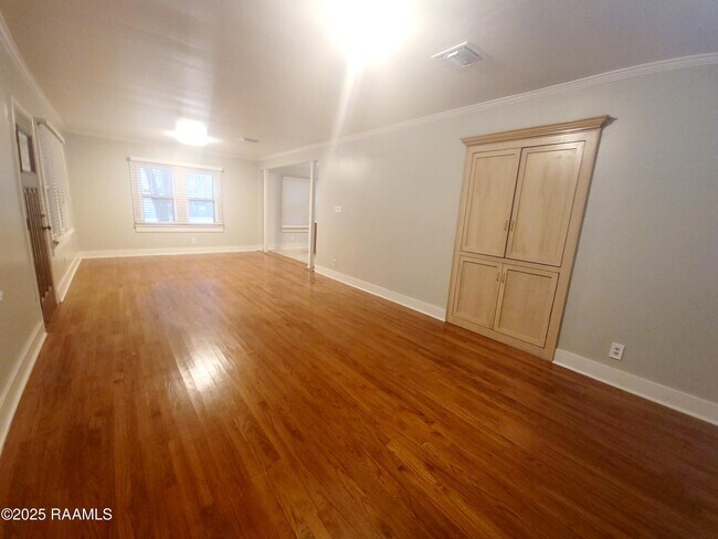 Photo - 330 St Joseph St