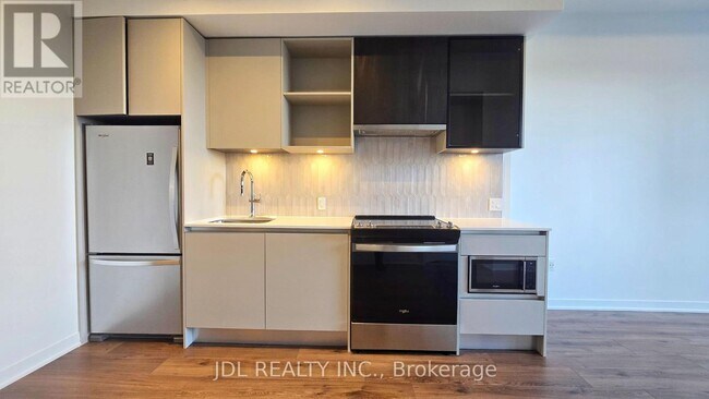 Photo - 395 Dundas St W Unit 236