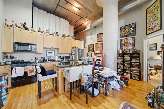 Photo - 758 N Larrabee St Unidad 208