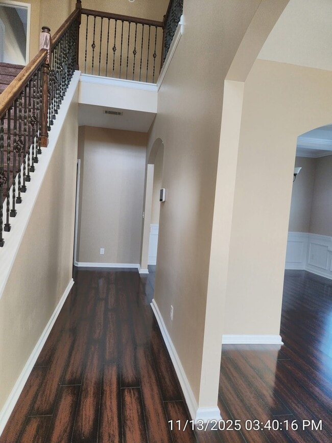 Photo - 641 Red Oak Ln