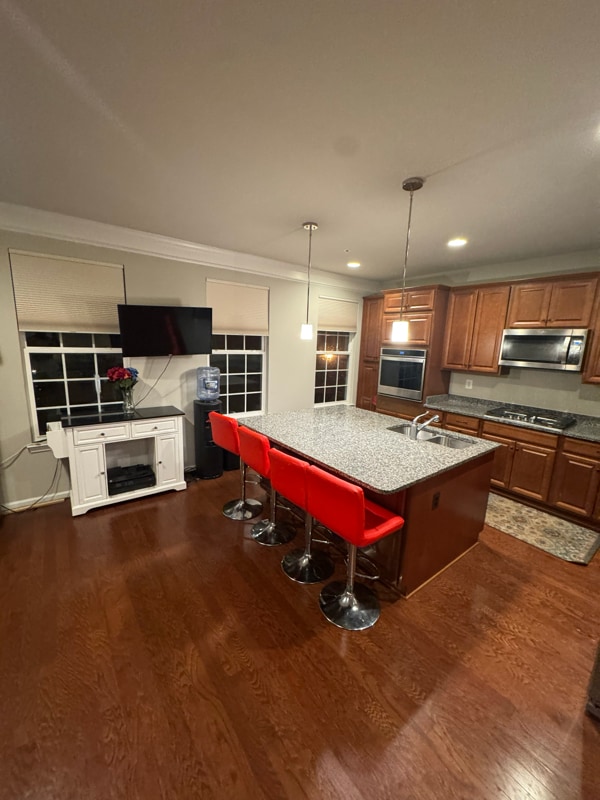 Building Photo - 9102 Vlg Spgs Dr