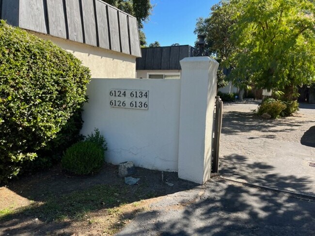 6124 N. Pershing Ave. - 6124 N. Pershing Ave. Casa