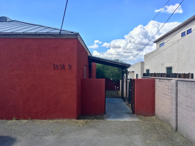 Photo - 1434 E Elm St