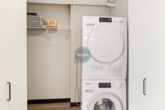 Photo - 1912 W Harrison St