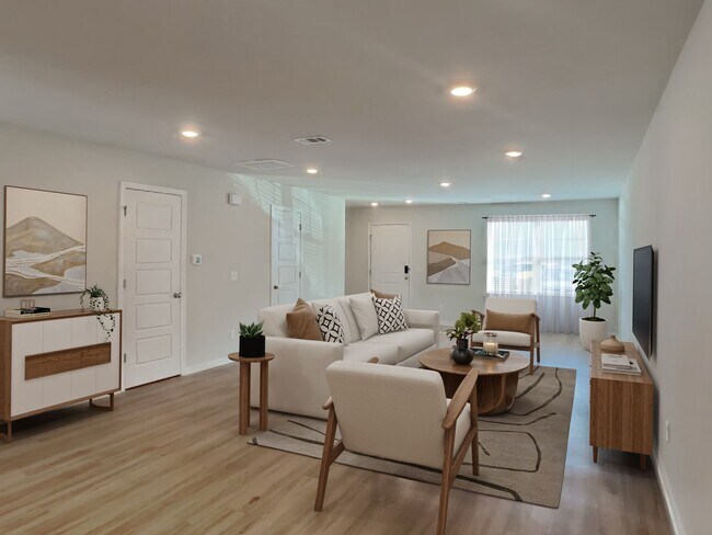 8 Cardinal Ct