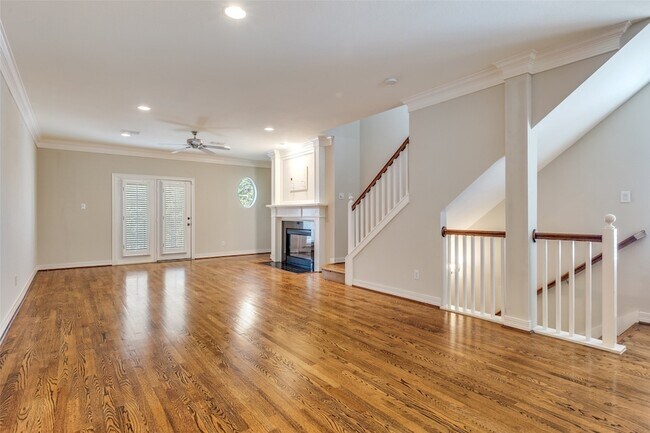 Photo - 3610 Gillespie St Unit 10