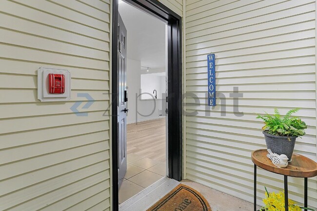 Photo - Unit A105