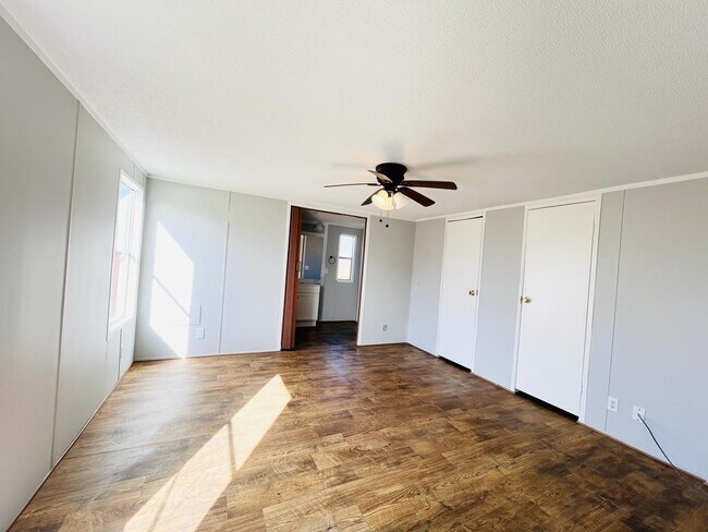 Photo - 35226 Free Ln