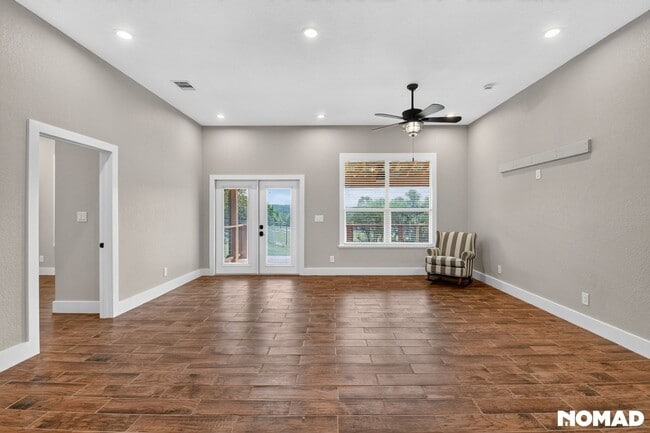 Photo - 1130 Circle Acres