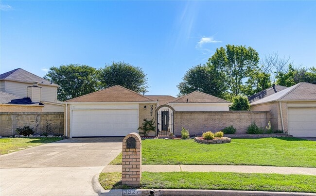 Photo - 3927 Summit Valley Dr