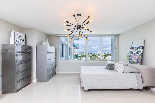 Photo - 1000 West Ave Unit 732