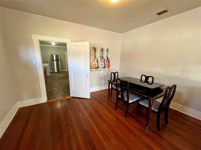 Photo - 725 Peach St